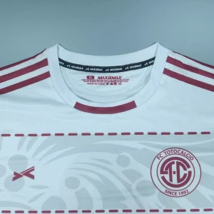 toto-carcio_white3-scaled