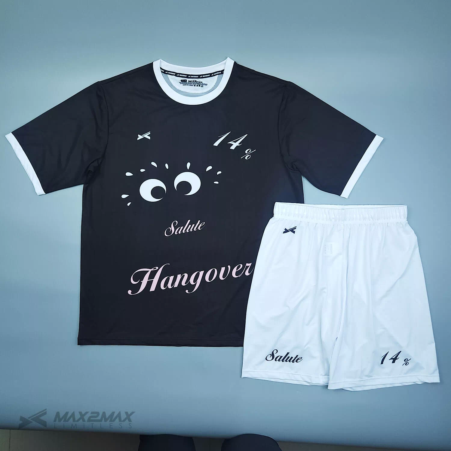 Saluteサッカーユニフォームオーダー