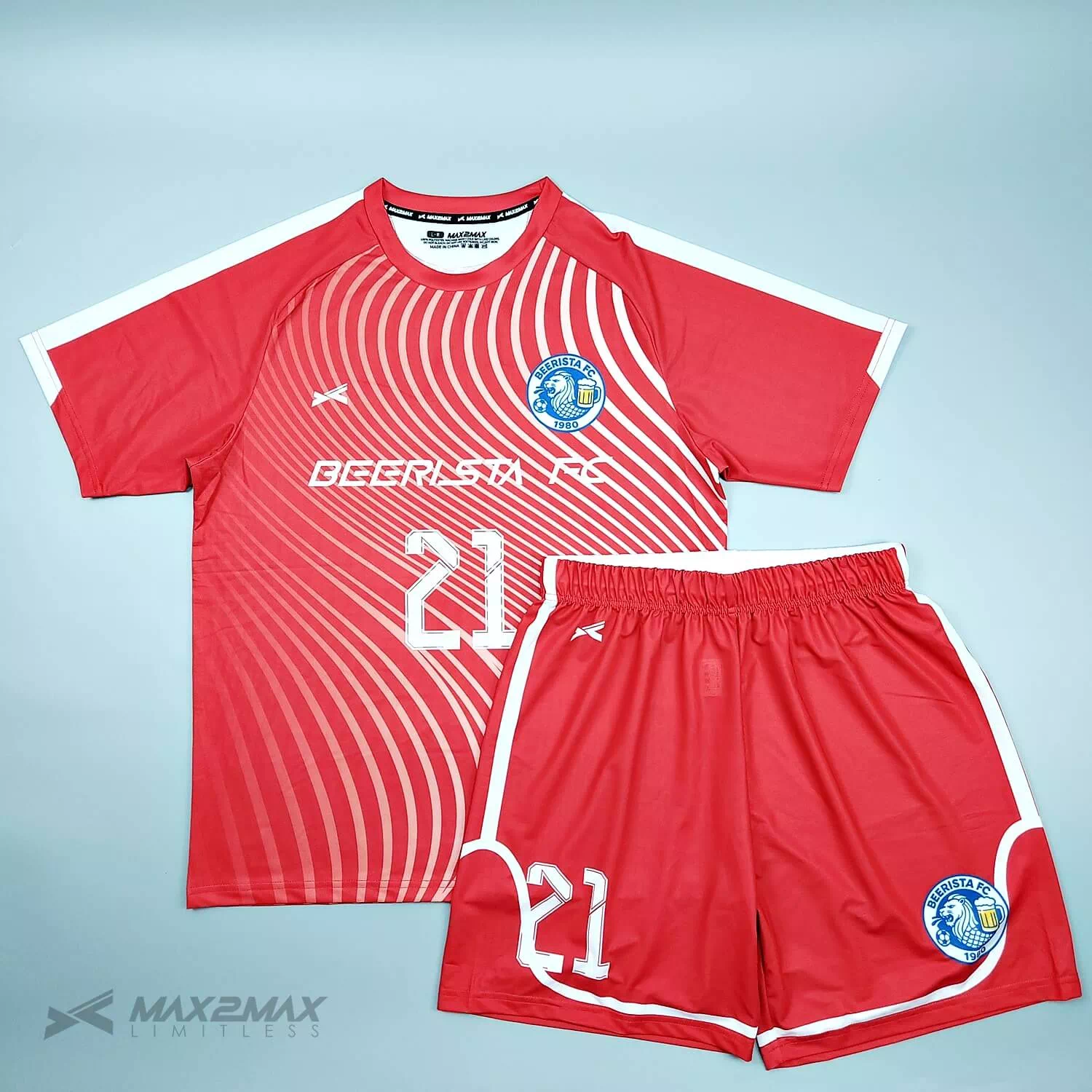 サッカーユニフォーム完成品事例集｜プロ仕様のオリジナル制作例