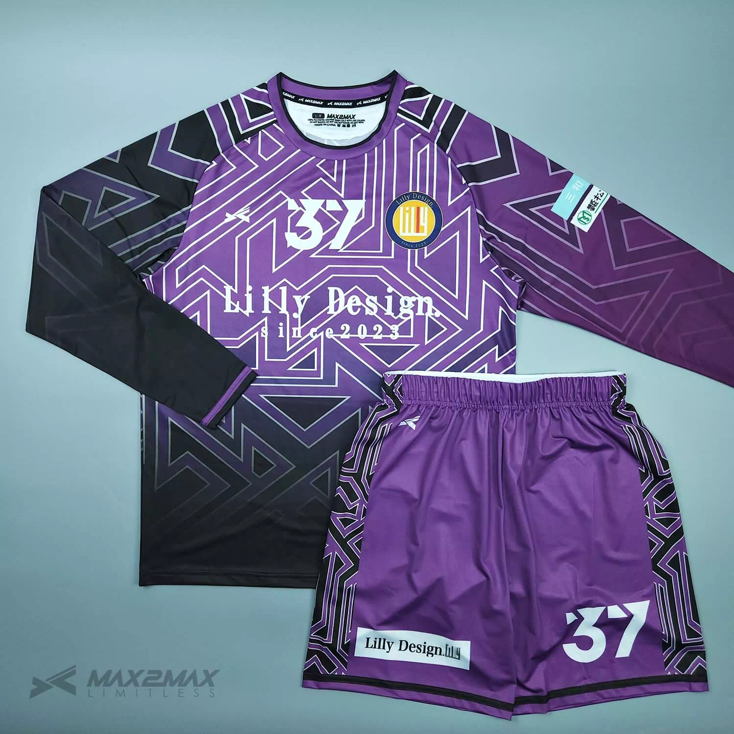 サッカーユニフォーム –Lilly Design_GK_1st